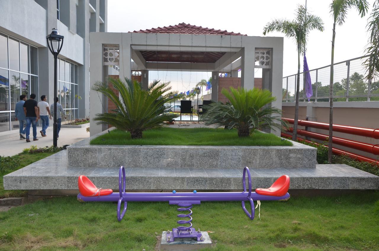 Maha Bodhi Hotel.Resort.Convention Centre Ngoại thất bức ảnh